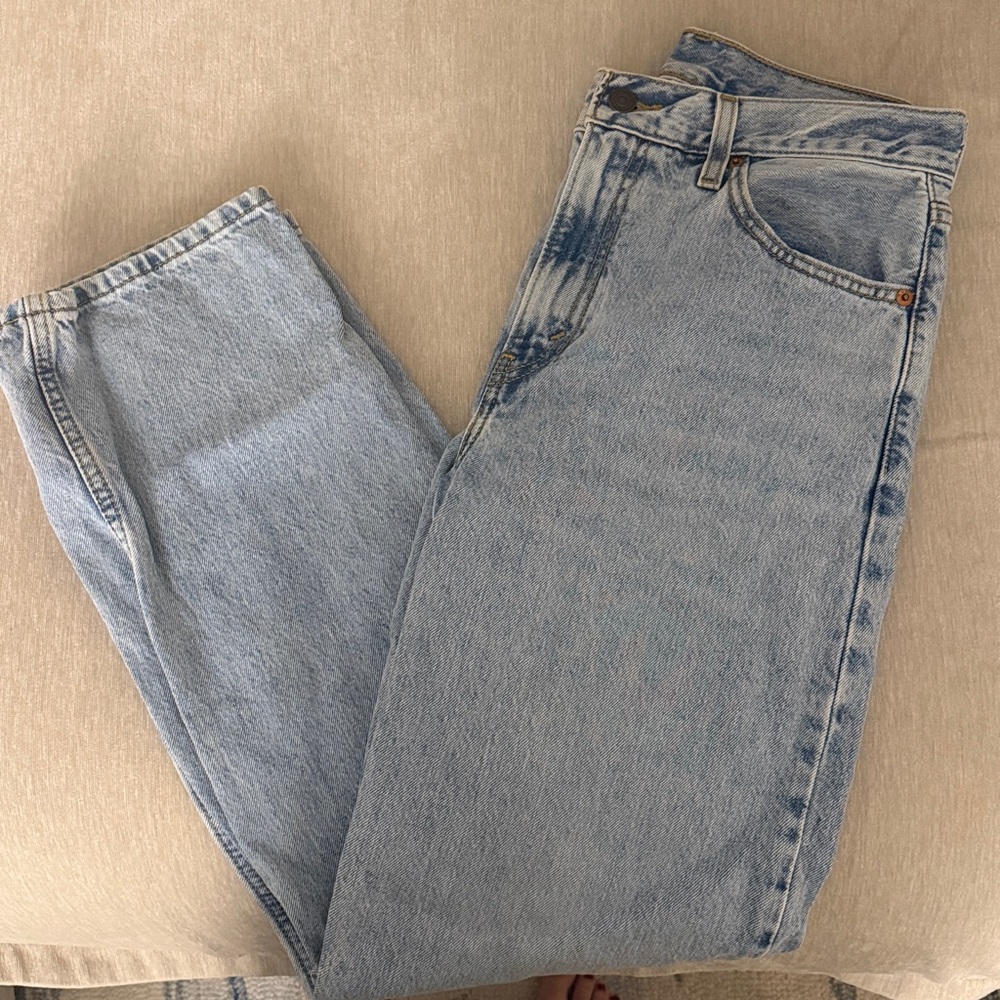 Levi’s Light Blue Denim Jeans